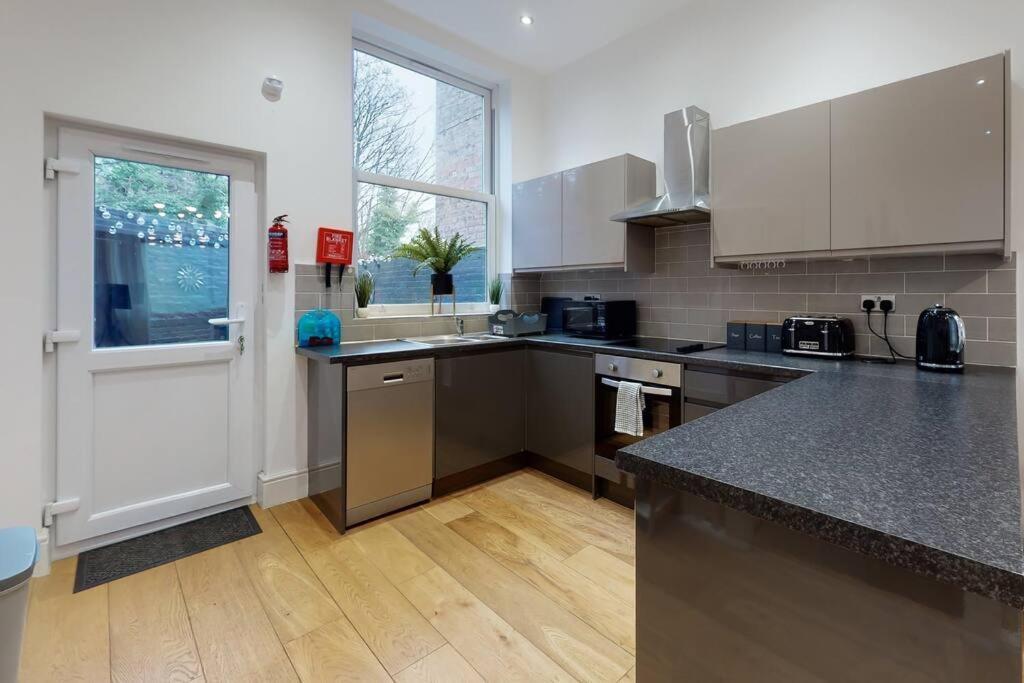 Lovely 2 Bedroom Apartment Near Highgate Station Londra Exterior foto