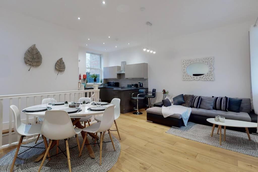 Lovely 2 Bedroom Apartment Near Highgate Station Londra Exterior foto